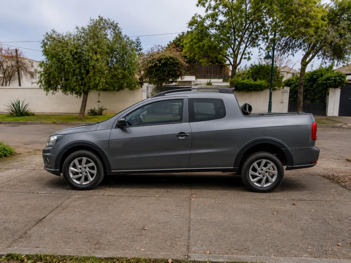 Volkswagen Saveiro 1.6 año 2020