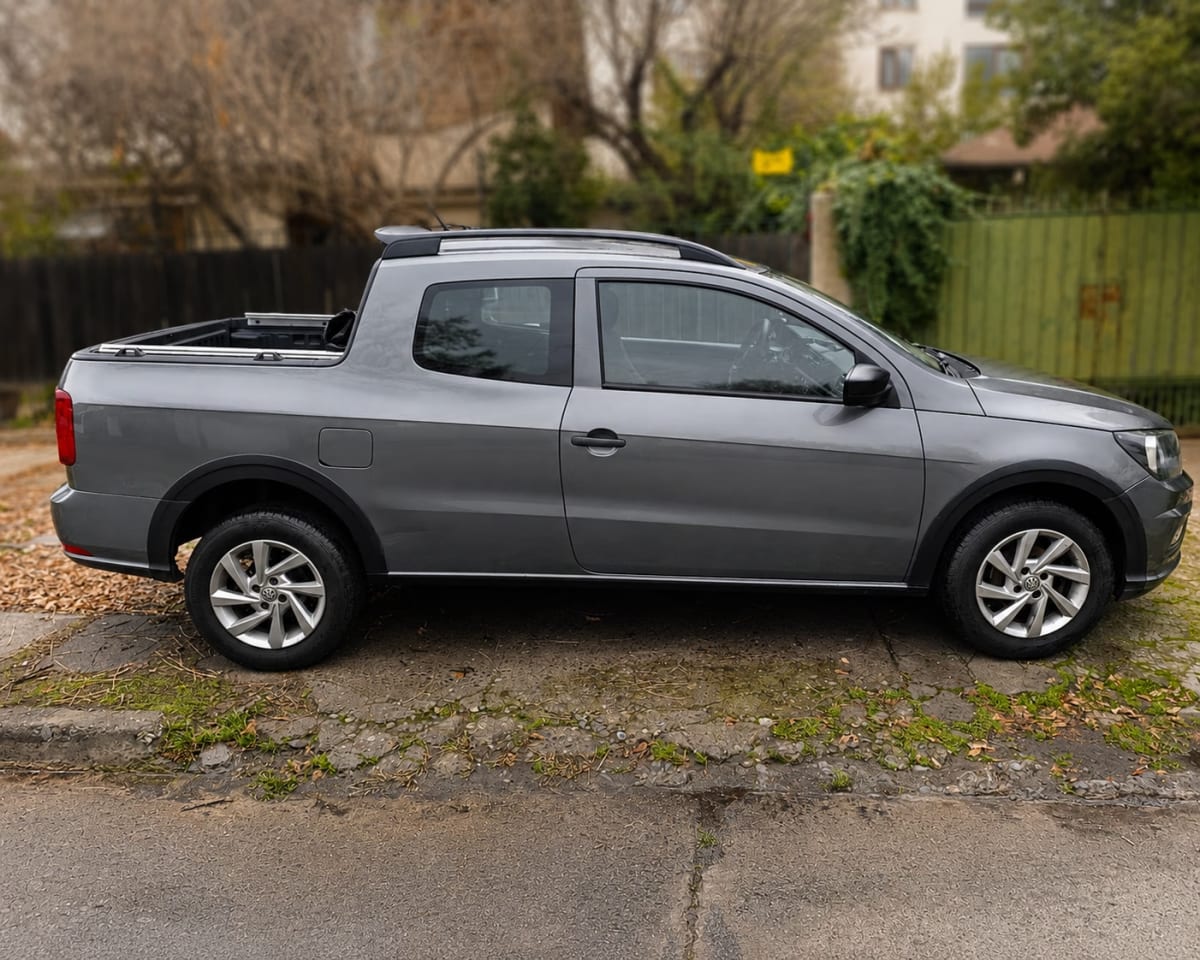 Volkswagen Saveiro 1.6 año 2020