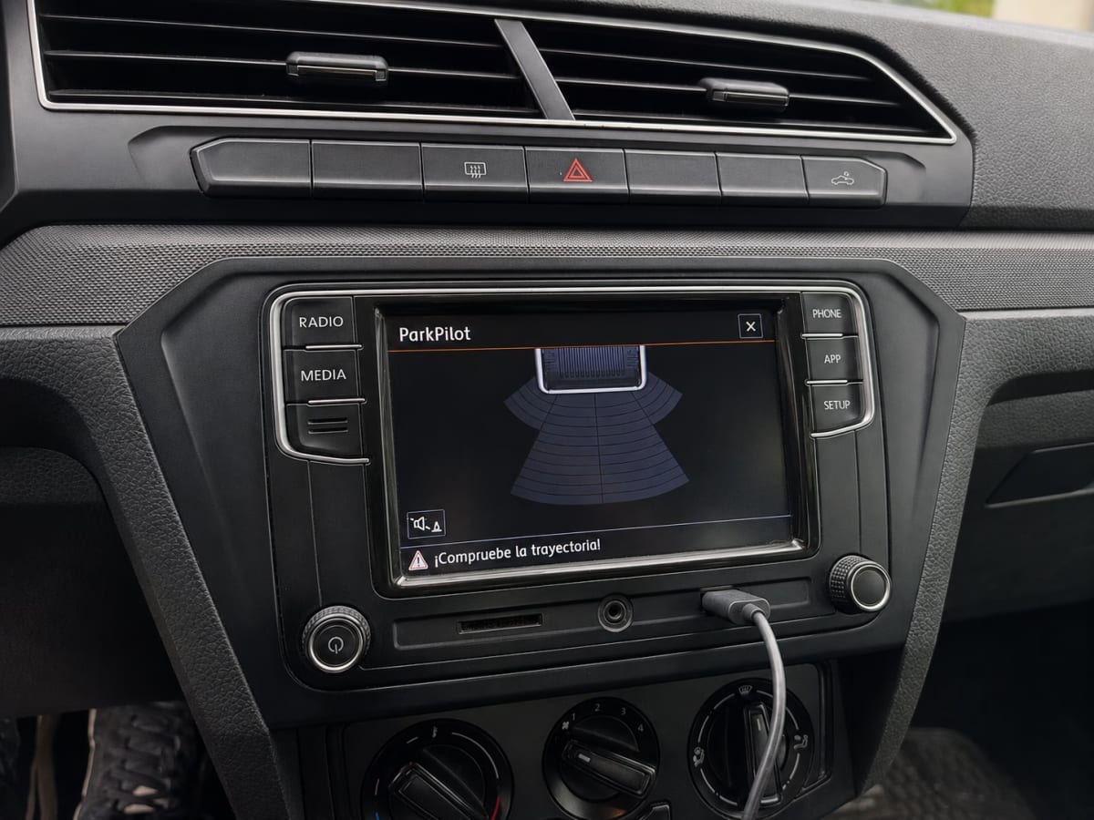 Volkswagen Saveiro 1.6 año 2020