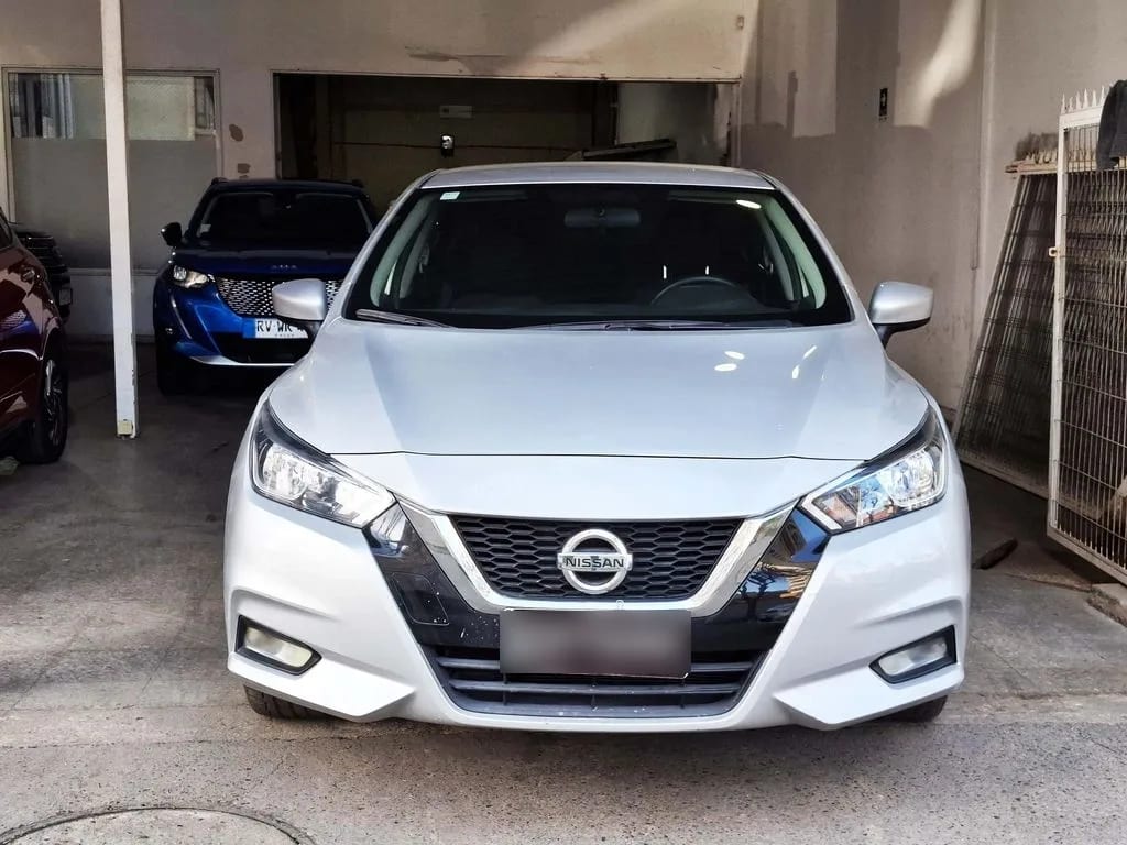 Nissan Versa Exclusive año 2023