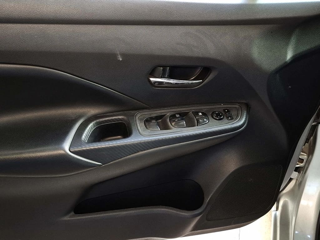 Nissan Versa Exclusive año 2023