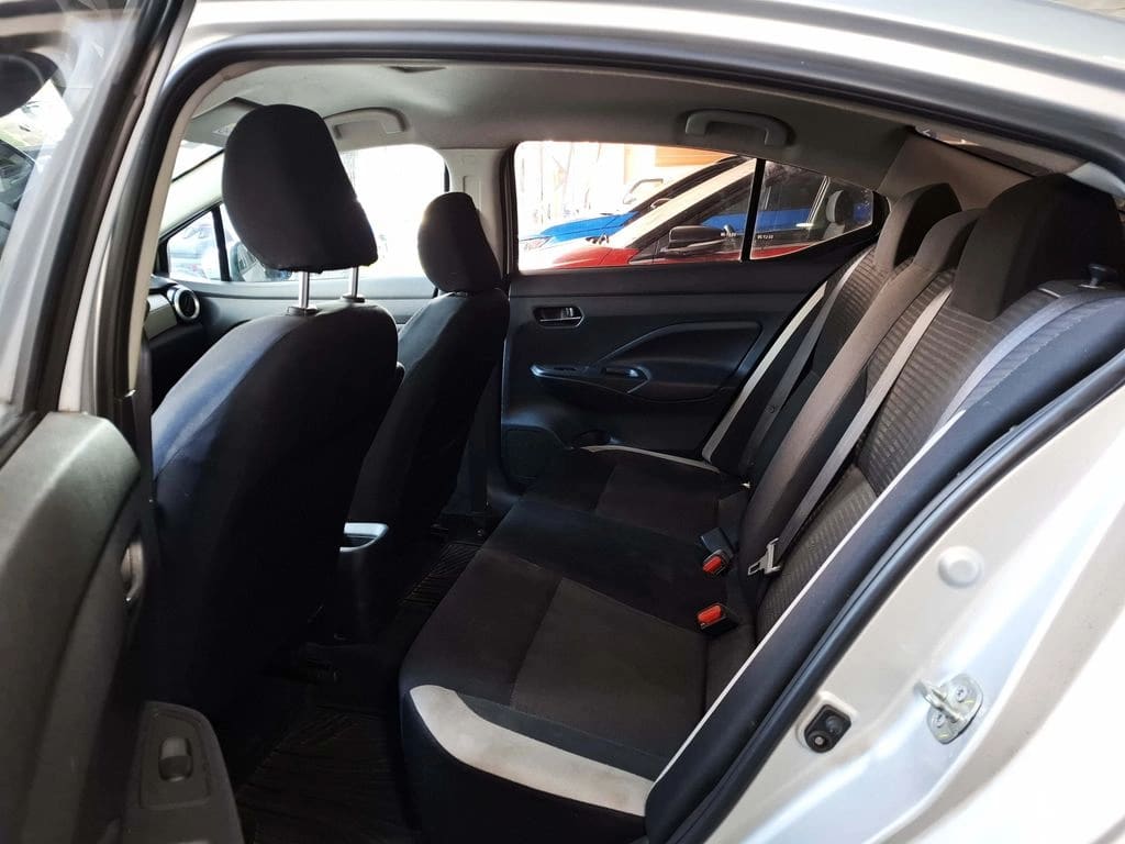 Nissan Versa Exclusive año 2023