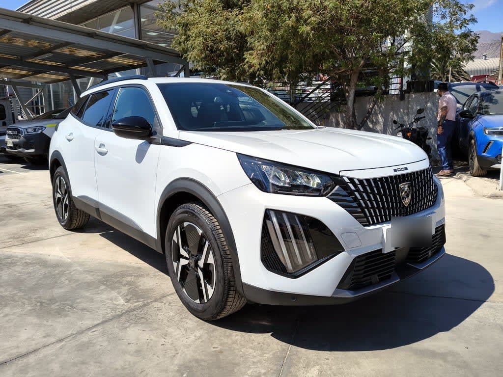 Peugeot 2008 Allure año 2025