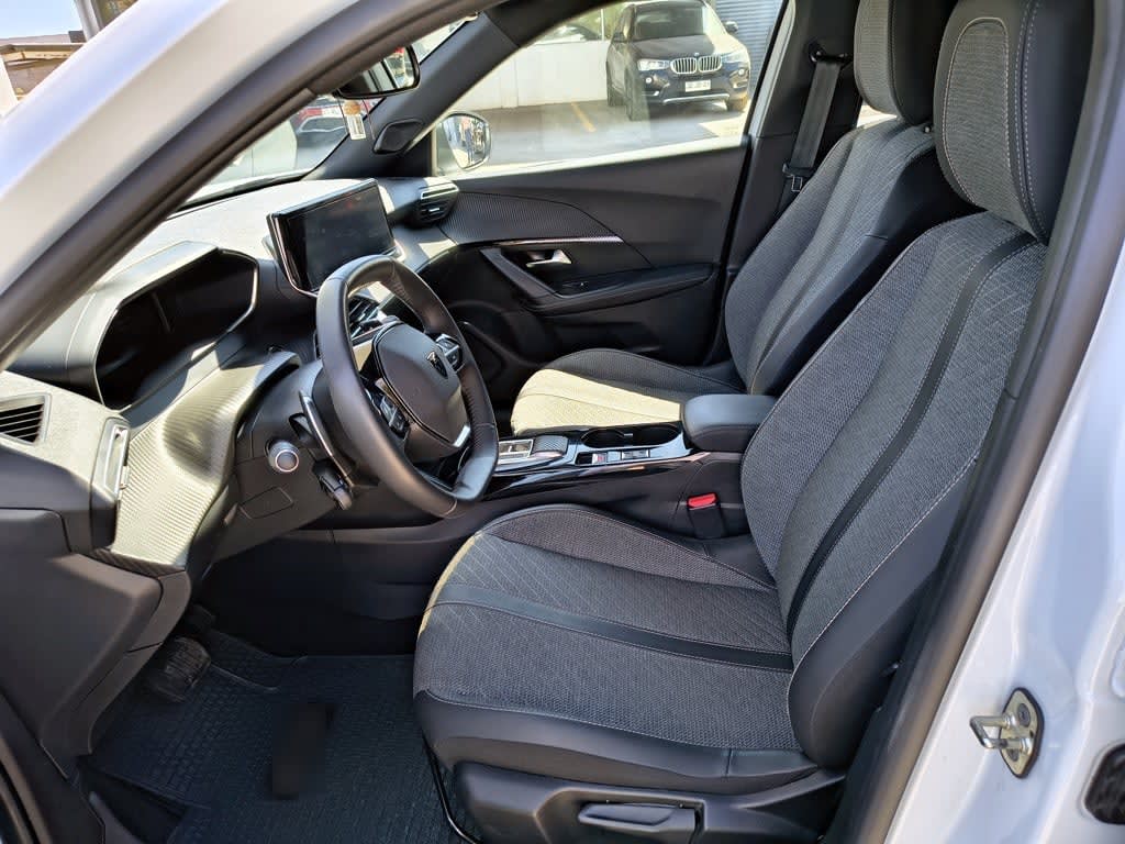 Peugeot 2008 Allure año 2025