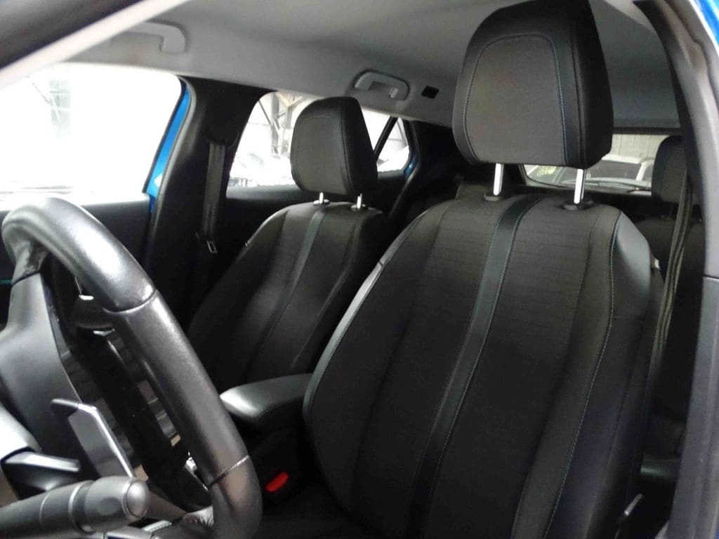 Peugeot 2008 Allure Pack año 2022