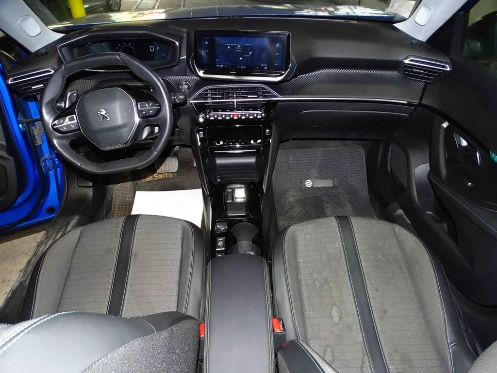 Peugeot 2008 Allure Pack año 2022