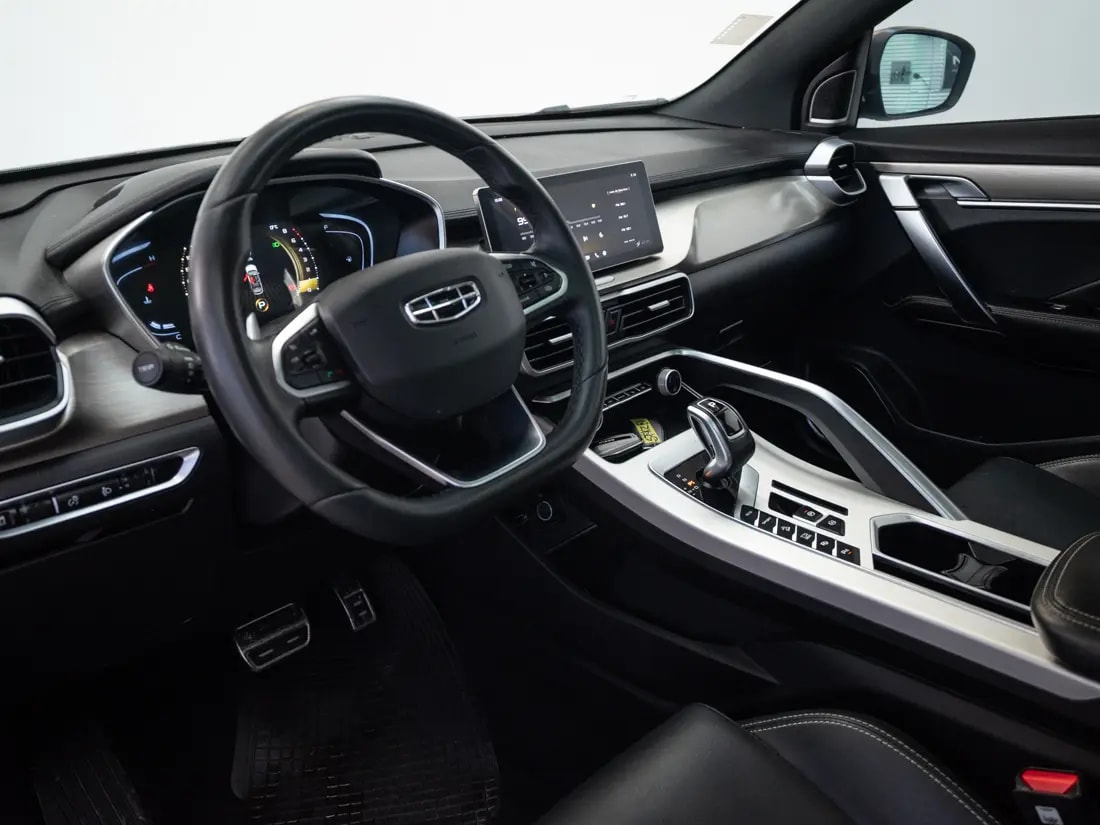 Geely Coolray 1.5 Sport 7dct At año 2023