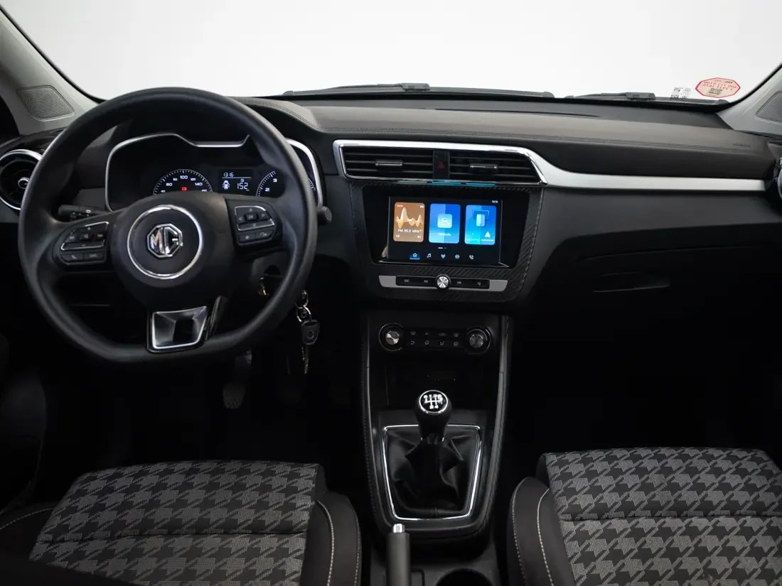 MG Zs Zs 1.5l Mt Std (e5) año 2025