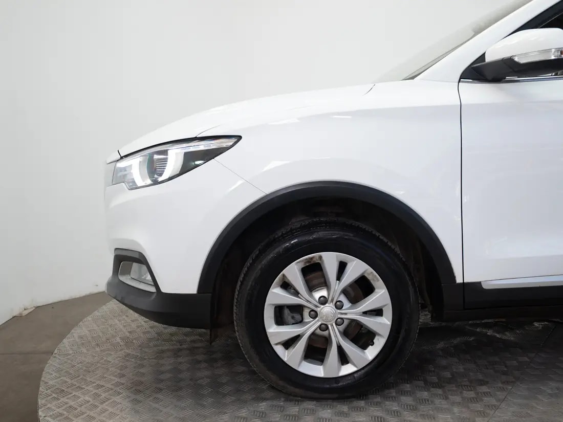 MG Zs Zs 1.5l Mt Std (e5) año 2025