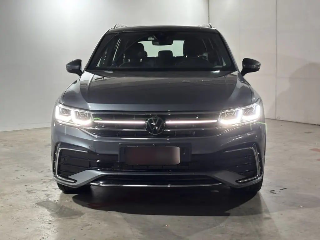 Volkswagen Tiguan 2.0 R-Line At 4x4 año 2025