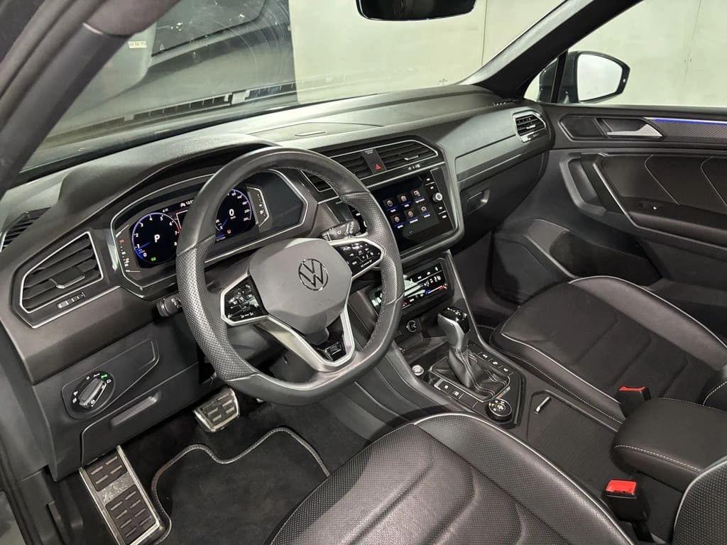 Volkswagen Tiguan 2.0 R-Line At 4x4 año 2025