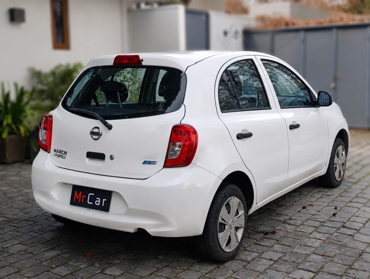 Nissan March Sport año 2017