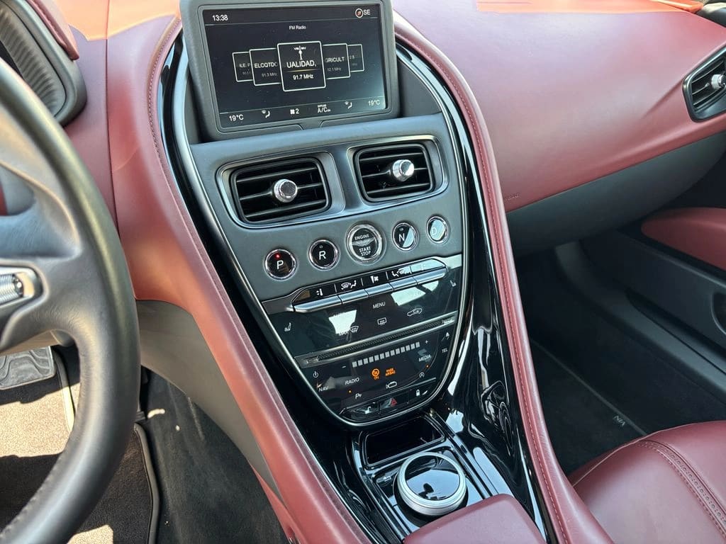 Aston Martin Db11 V12 Biturbo 5.2 año 2018