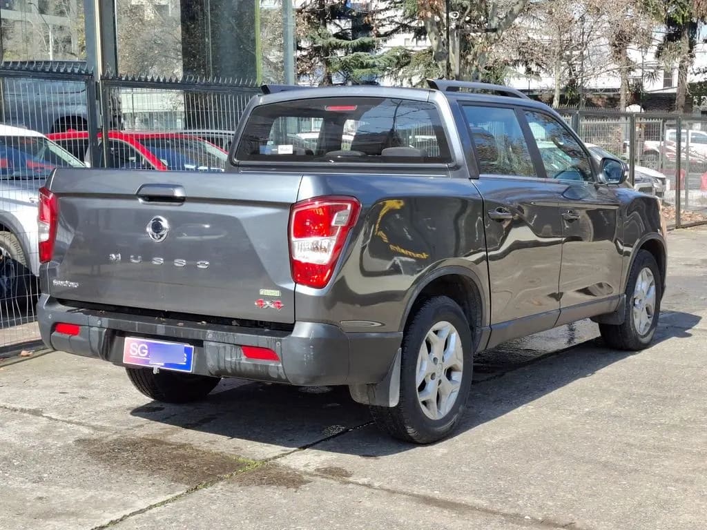 Ssangyong Musso Dcab 4x4 2.2 año 2024