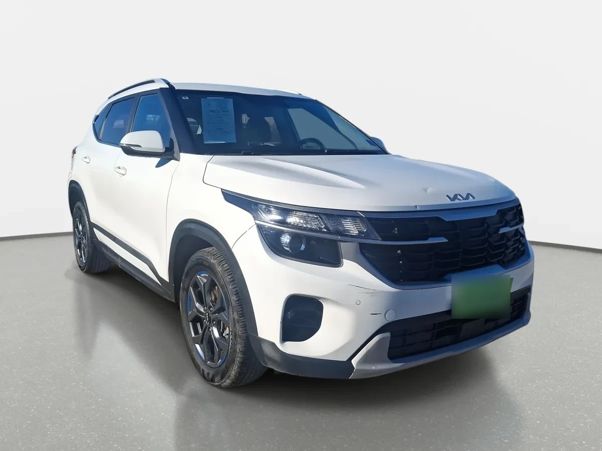 Kia Seltos 1.5 Ex 4x2 6mt 5p año 2024