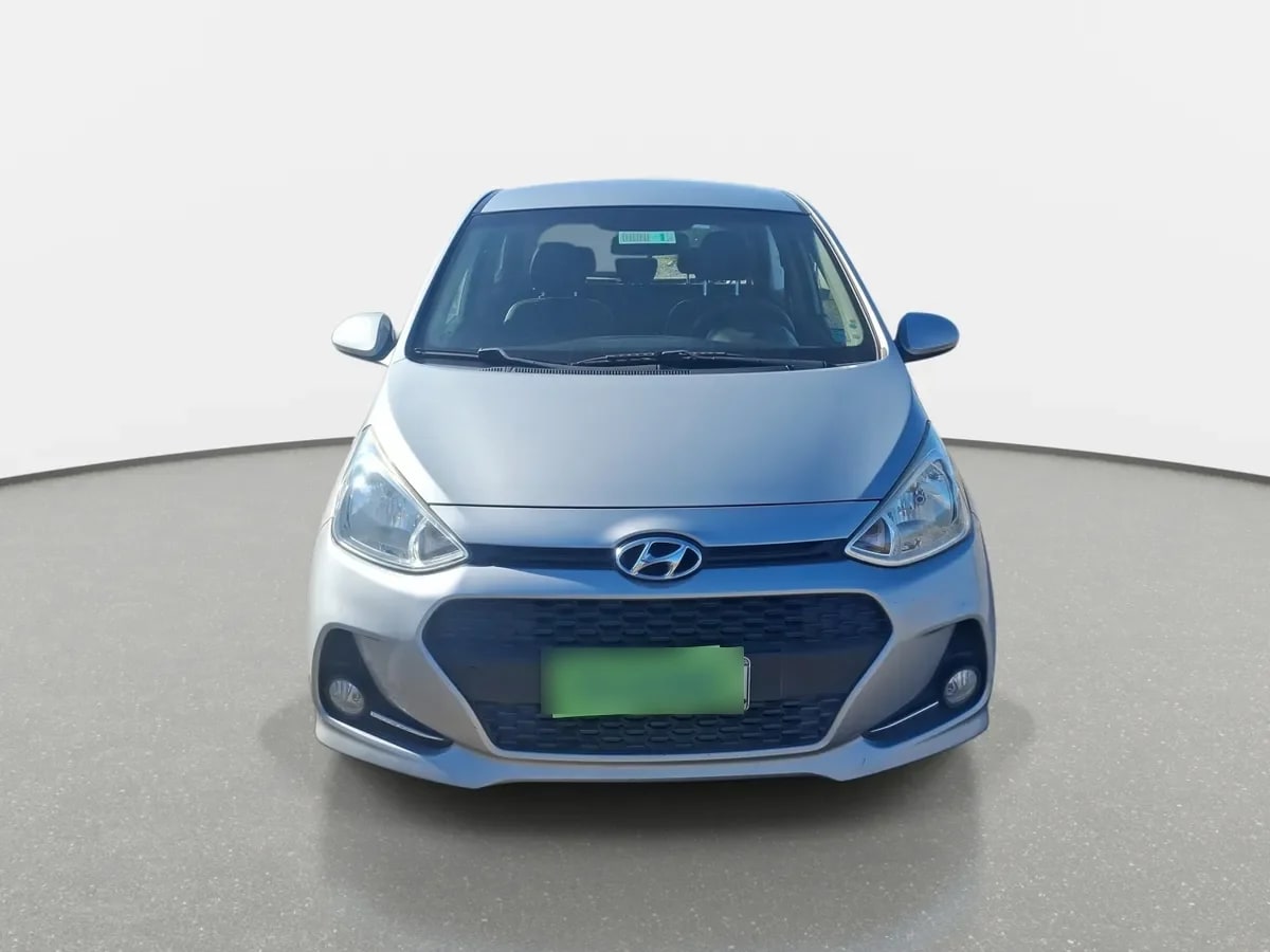 Hyundai Grand I10 1.2 Gls 4x2 Hb Ac 2ab Abs Mt 5p año 2020