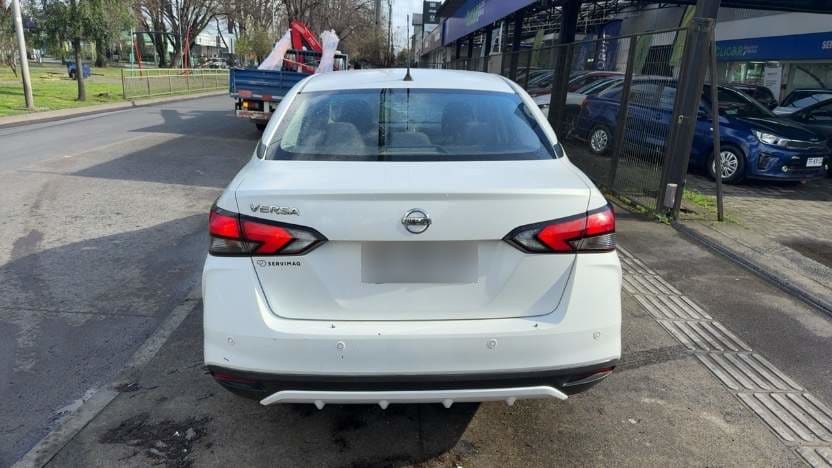 Nissan Versa 1.6 Sense Mt 4p año 2022