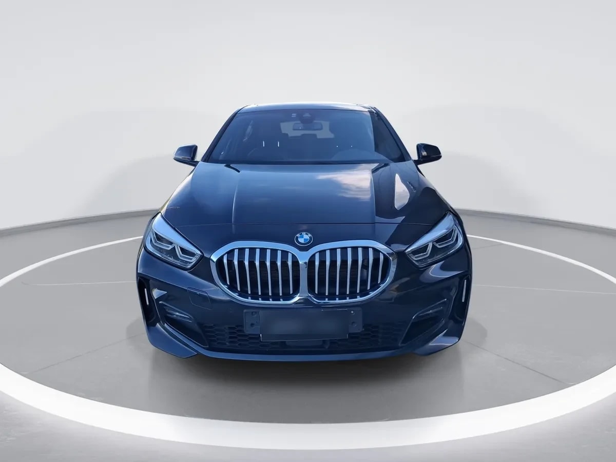 BMW 118i 1.5 M Sport Se 4x2 At 5p año 2024