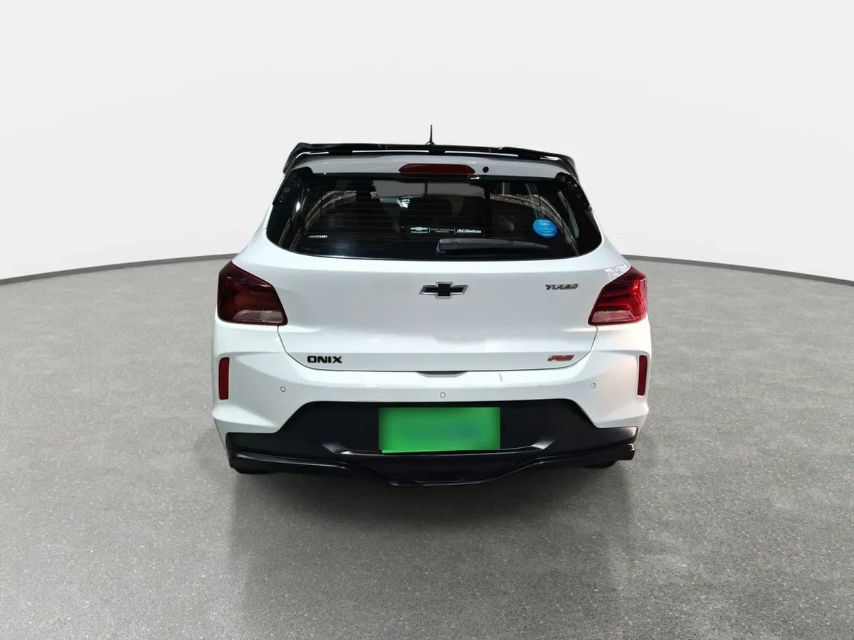 Chevrolet Onix 1.0t Rs 4x2 Hb Mt 5p año 2021