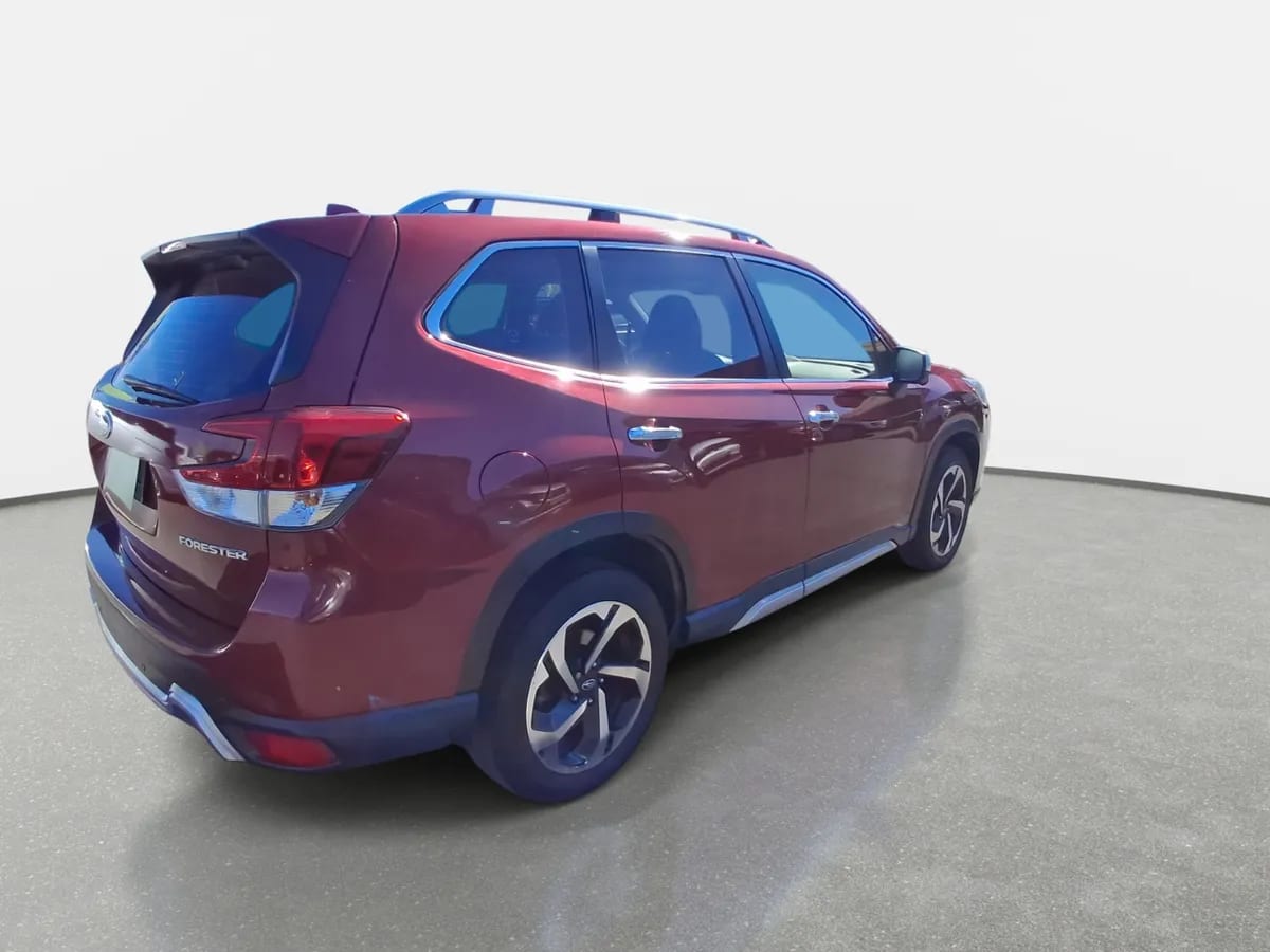 Subaru Forester 2.0i Limited Eyesight Awd At 5p año 2024