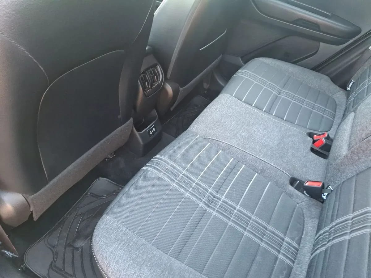 Kia Sonet 1.5 Ex 4x2 Ivt Ri At 5p año 2025