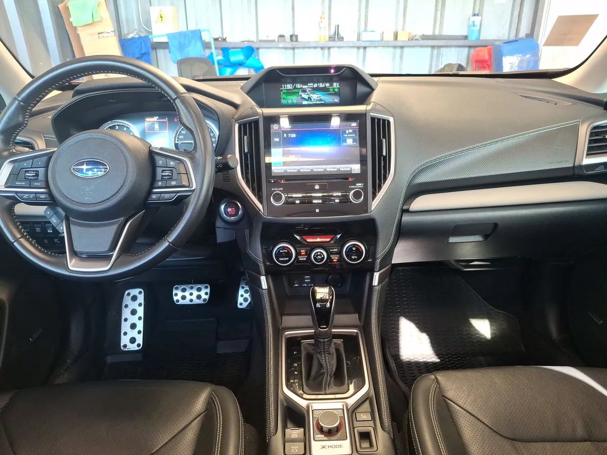 Subaru Forester 2.0i Limited Eyesight Awd At 5p año 2024