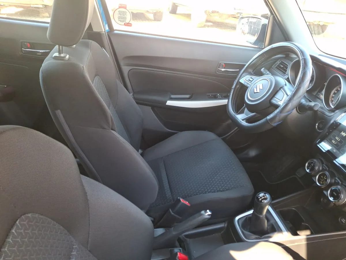 Suzuki Swift 1.2 Hybrid Plus 4x2 Hb Mt 5p año 2023