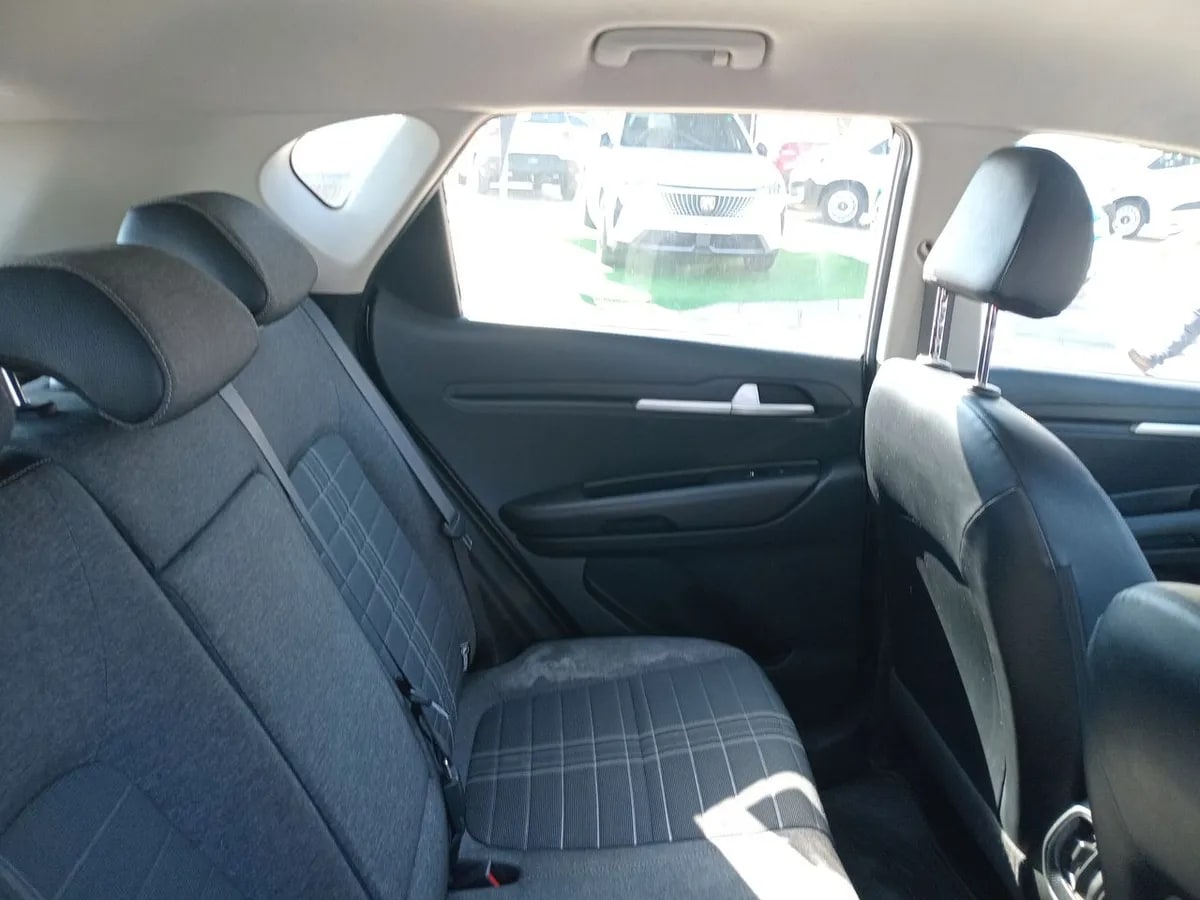 Kia Sonet 1.5 Ex 4x2 Ivt At 5p año 2025