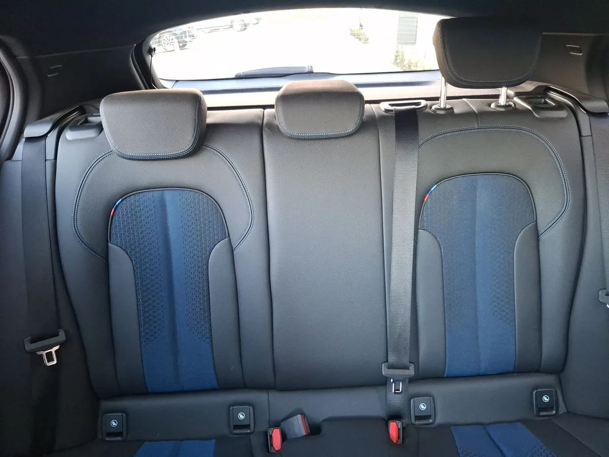 BMW 118i 1.5 M Sport Se 4x2 At 5p año 2024