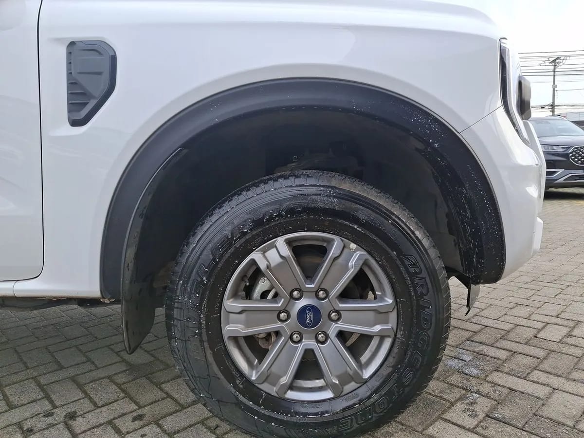 Ford Ranger 2.0 Xls Diesel 4x2 Dob. Cab. Mt 4p año 2024