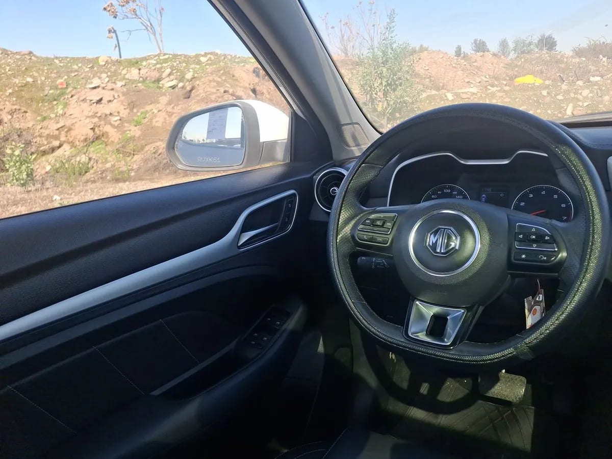 MG Mg Zs 1.5 Comfort 4x2 At 5p año 2022