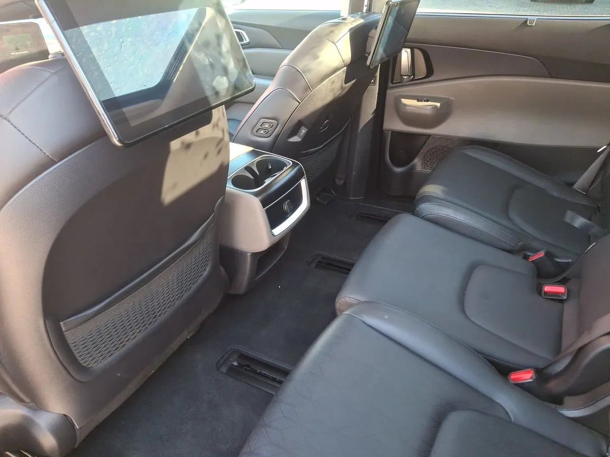 Kia Carnival 2.2 Ex Ltd Diesel 4x2 8at 5p año 2025