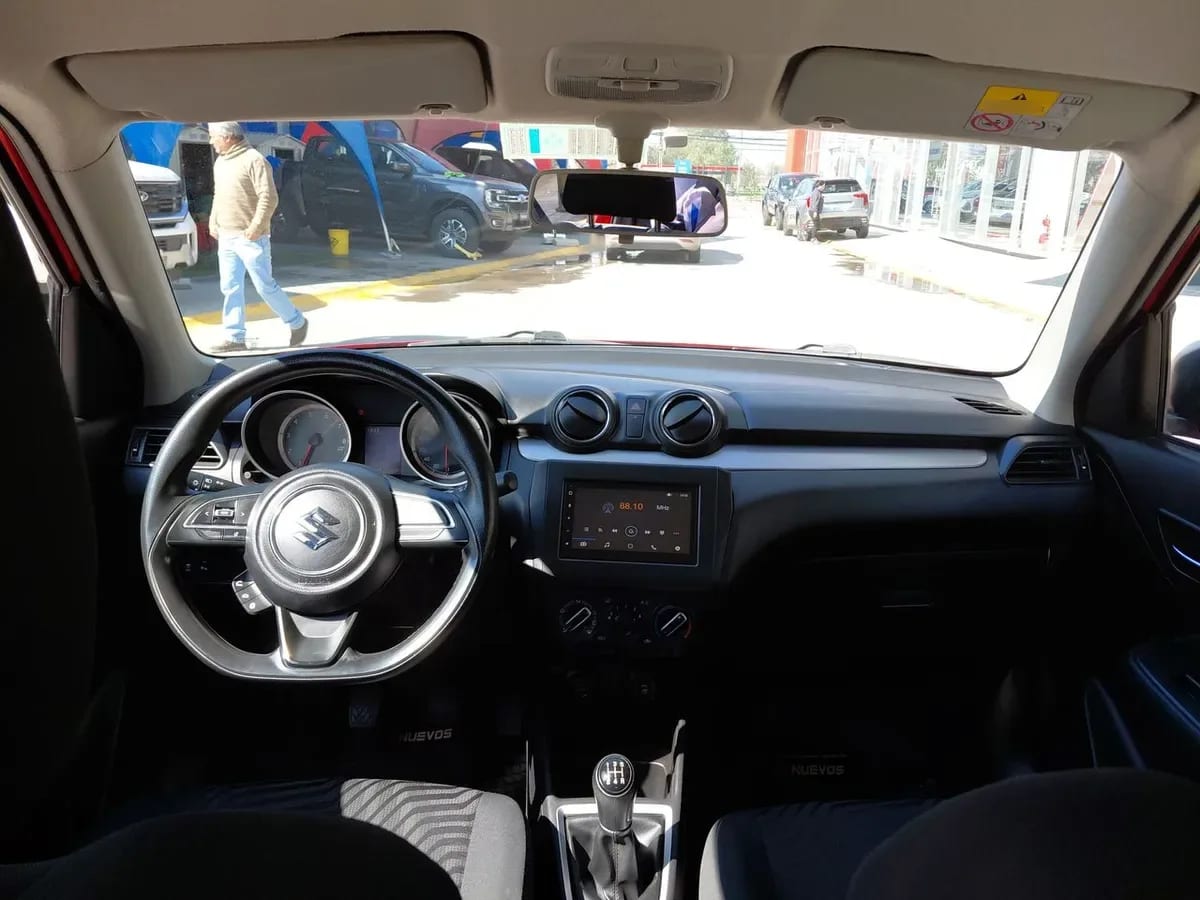 Suzuki Swift 1.2 Gl 4x2 Hb Mt 5p año 2022