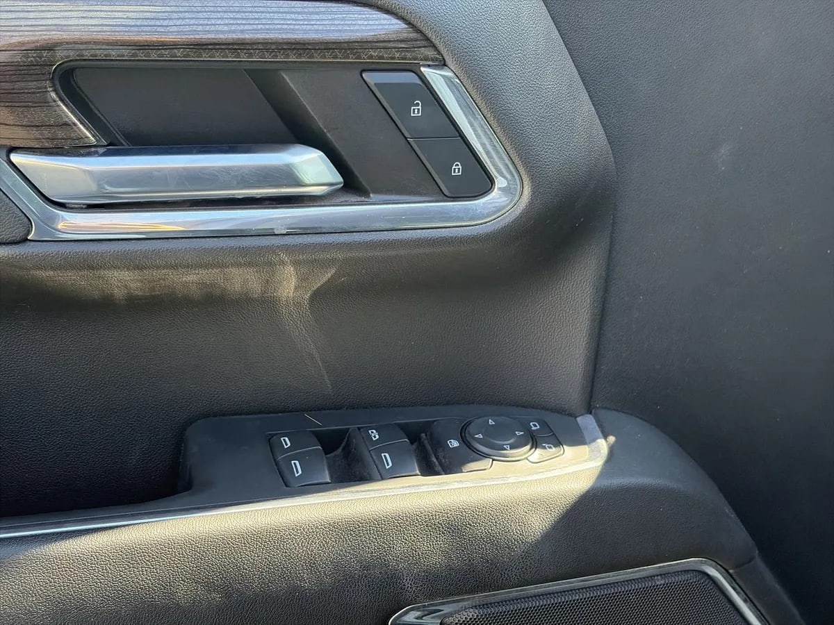 Chevrolet Silverado 5.3 Lt R Trail Boss Z71 4x4 At 4p año 2025