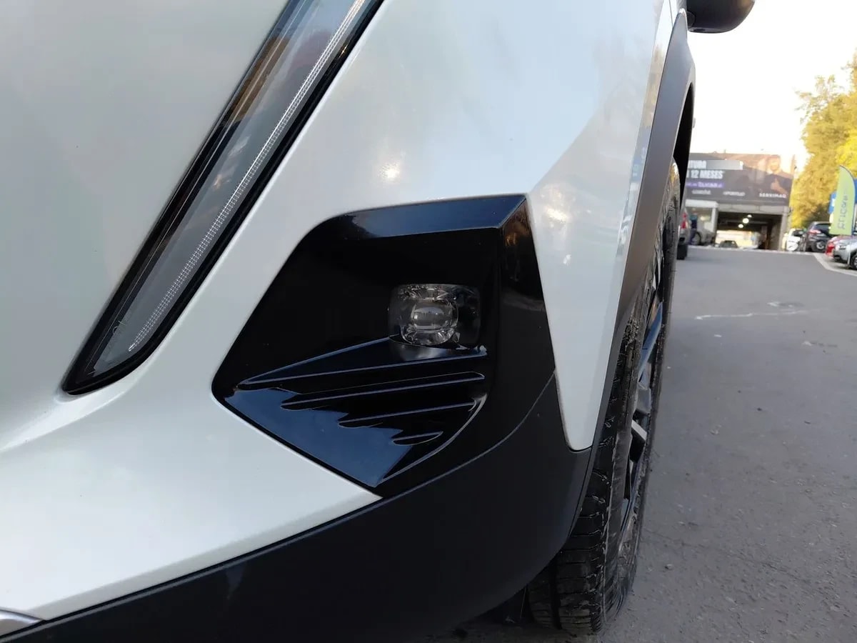 Peugeot 2008 1.2 Active Puretech 4x2 130 Eat8 5p año 2021