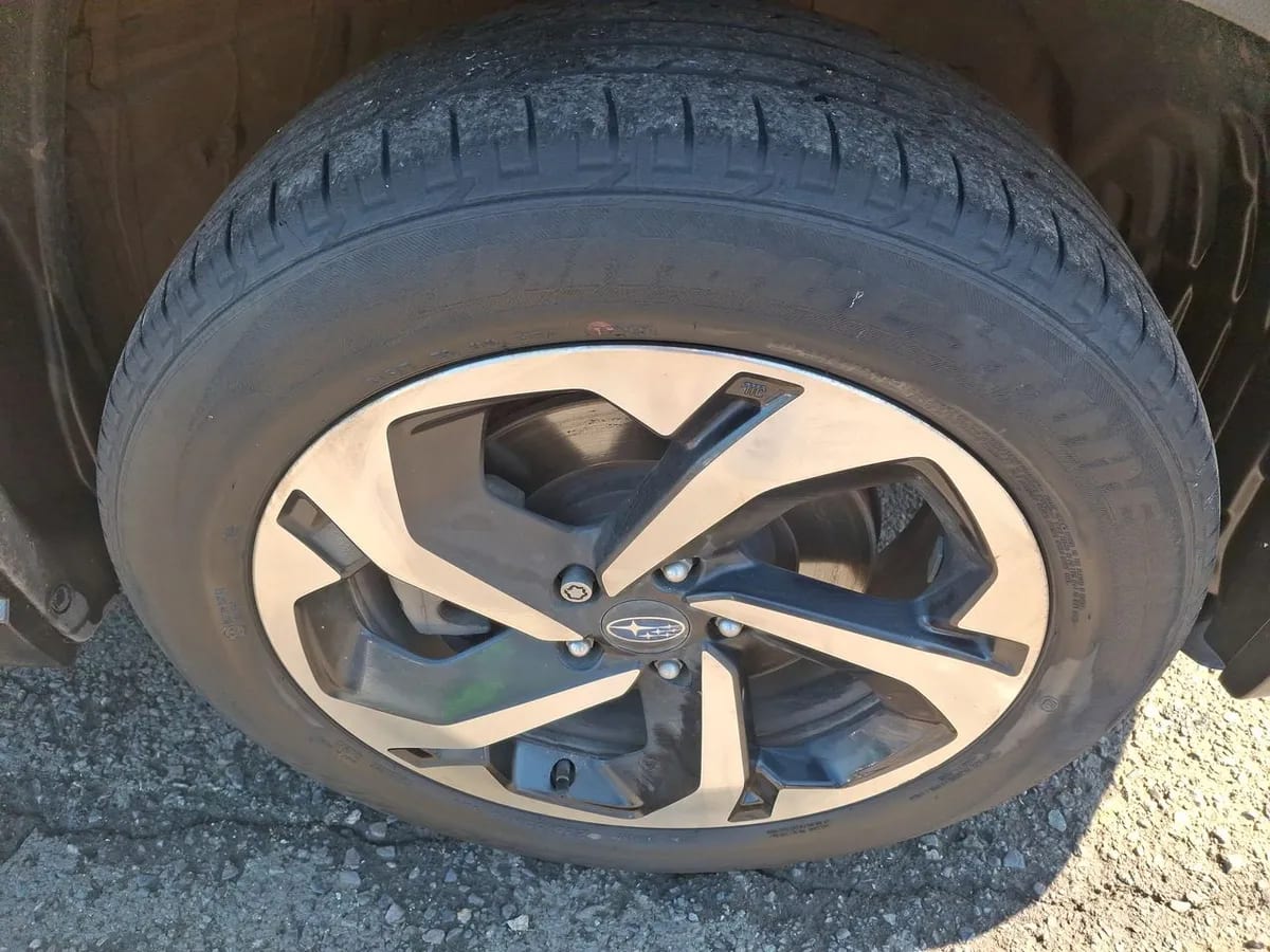 Subaru Forester 2.0i Limited Eyesight Awd At 5p año 2024