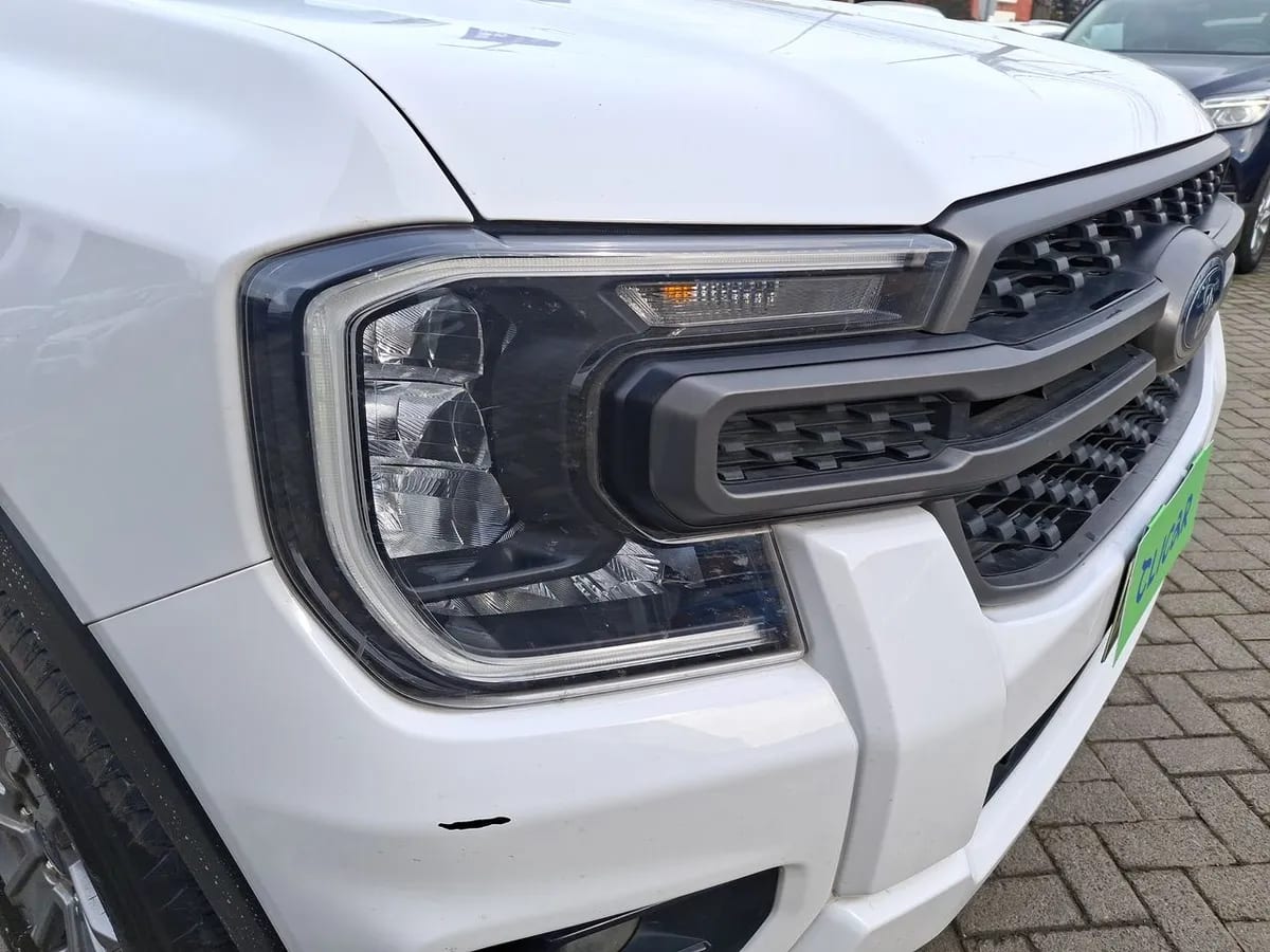 Ford Ranger 2.0 Xls Diesel 4x2 Dob. Cab. Mt 4p año 2024
