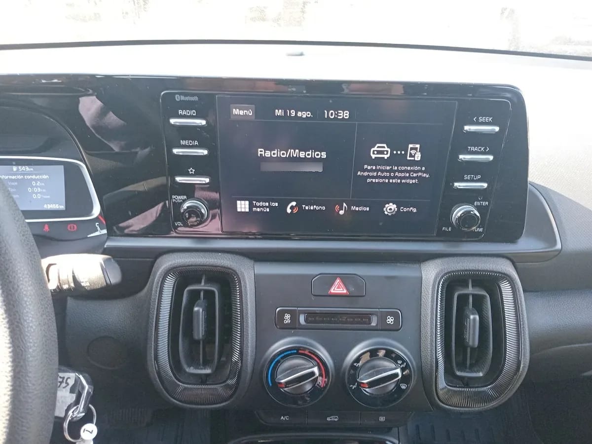 Kia Sonet 1.5 Ex 4x2 Ivt At 5p año 2025