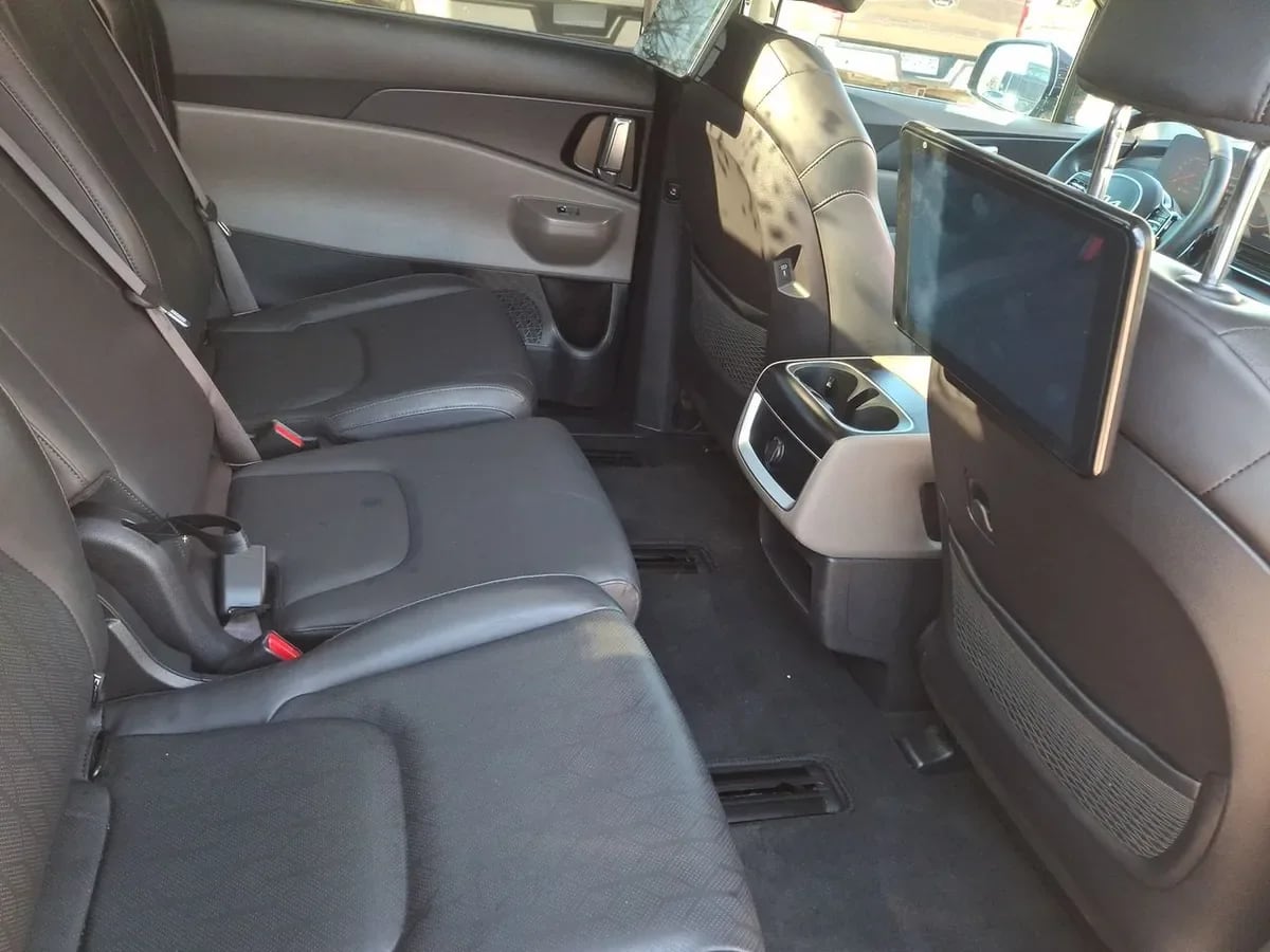 Kia Carnival 2.2 Ex Ltd Diesel 4x2 8at 5p año 2025