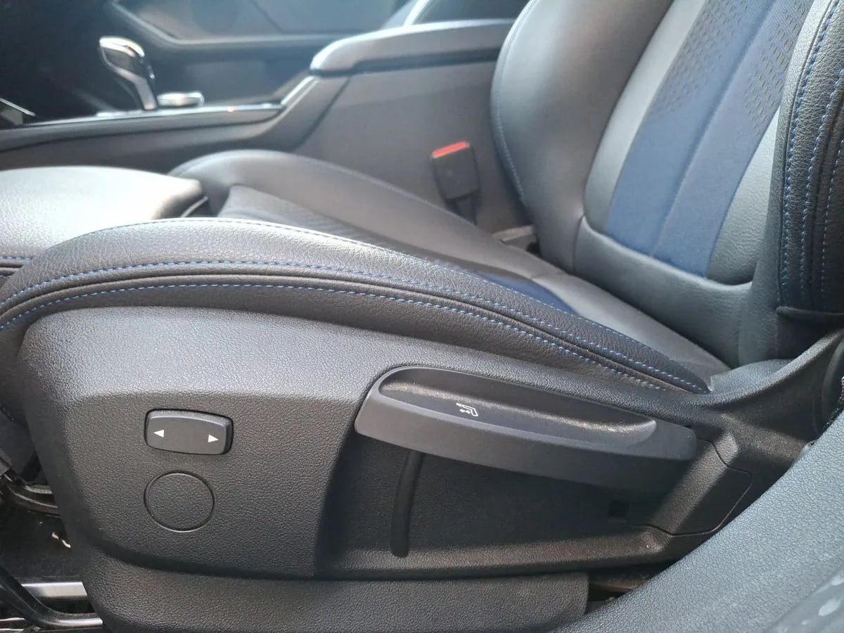 BMW 118i 1.5 M Sport Se 4x2 At 5p año 2024