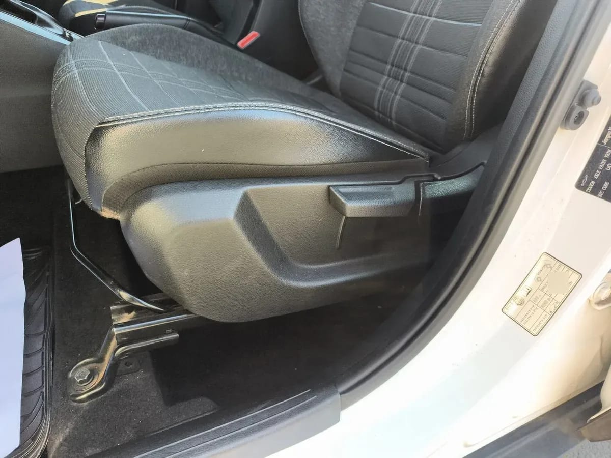 Kia Sonet 1.5 Ex 4x2 Ivt At 5p año 2025