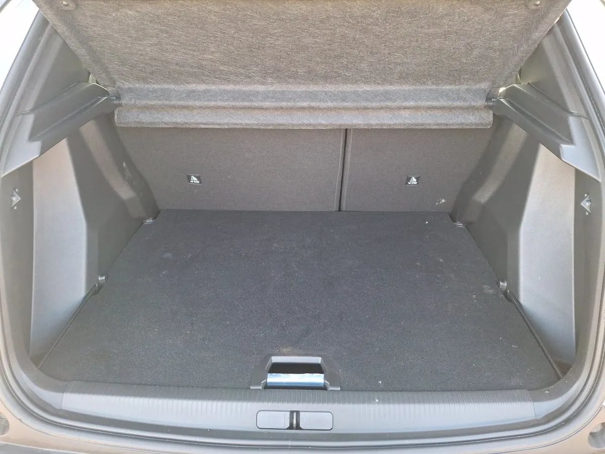 Peugeot 2008 1.2 Allure Pack Puretech 130hp 4x2 Mt 5p año 2025