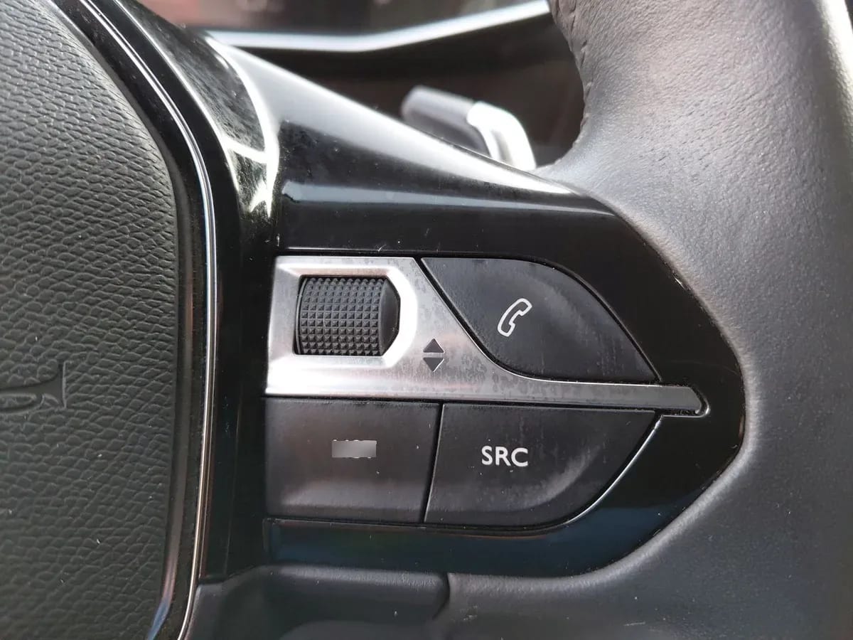 Peugeot 2008 1.2 Active Puretech 4x2 130 Eat8 5p año 2021