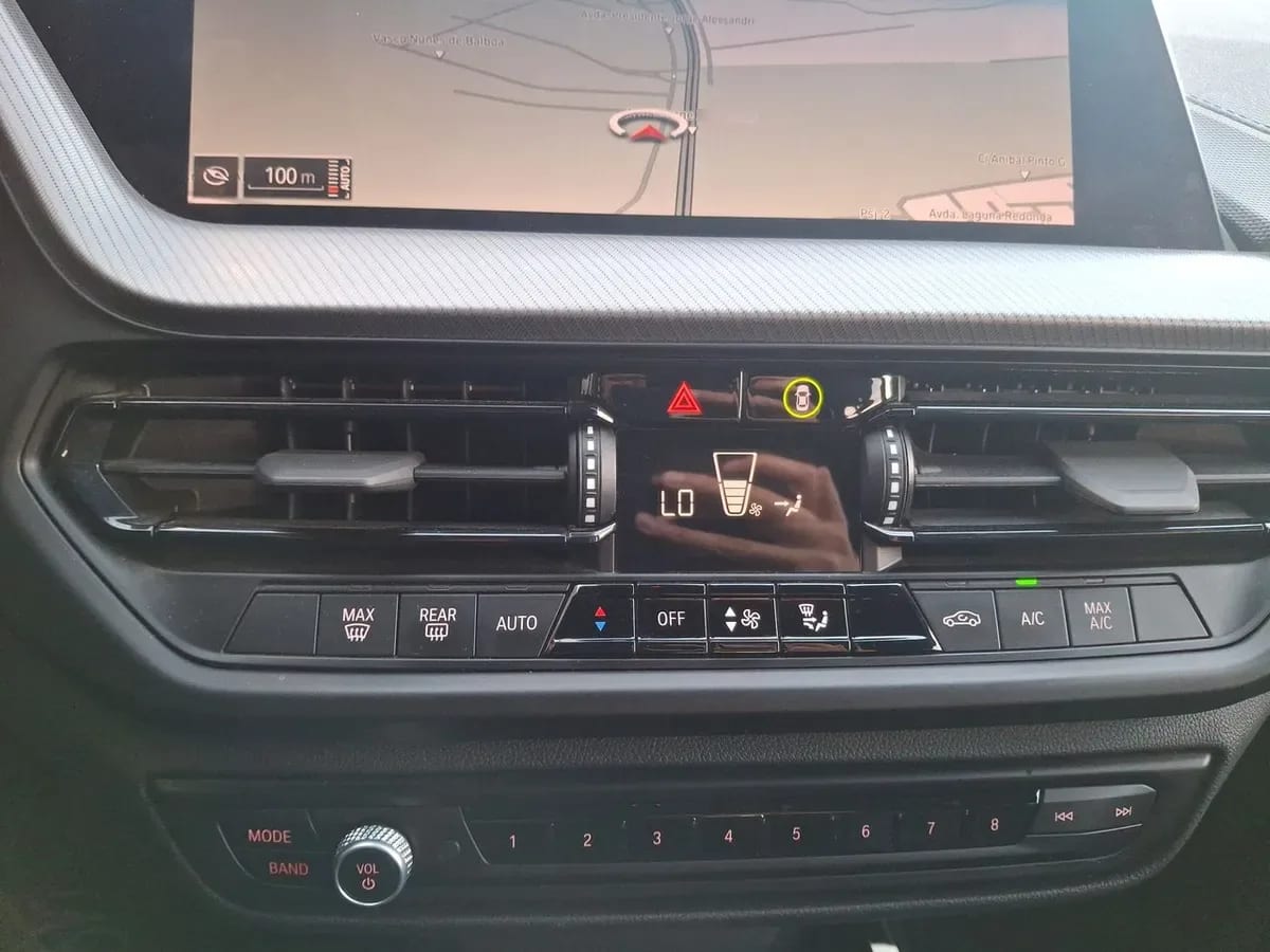 BMW 118i 1.5 M Sport Se 4x2 At 5p año 2024