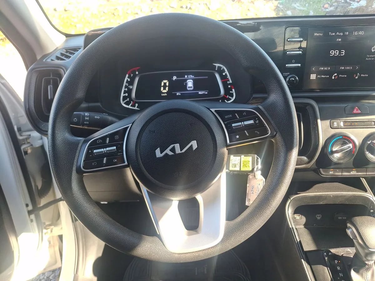 Kia Sonet 1.5 Ex 4x2 Ivt Ri At 5p año 2025