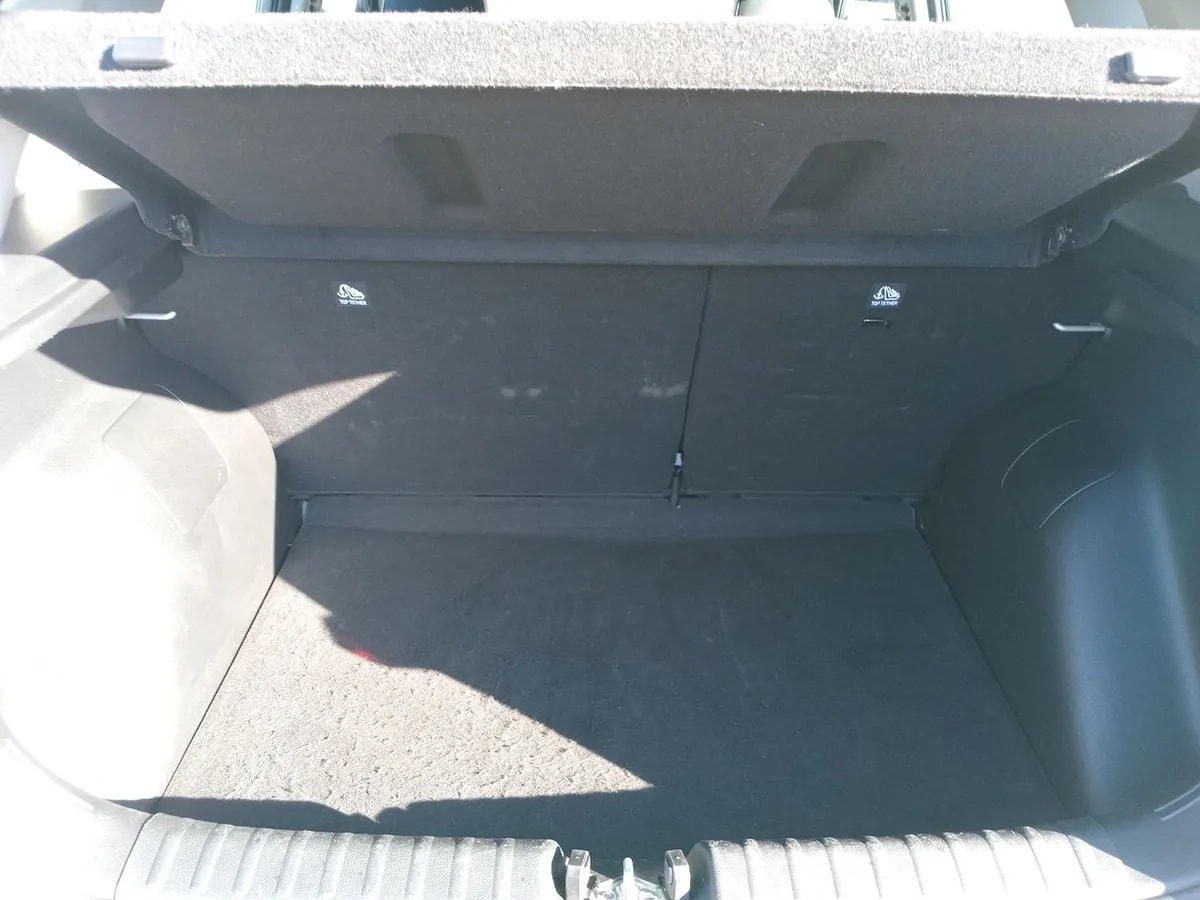Kia Sonet 1.5 Ex 4x2 Ivt Ri At 5p año 2025
