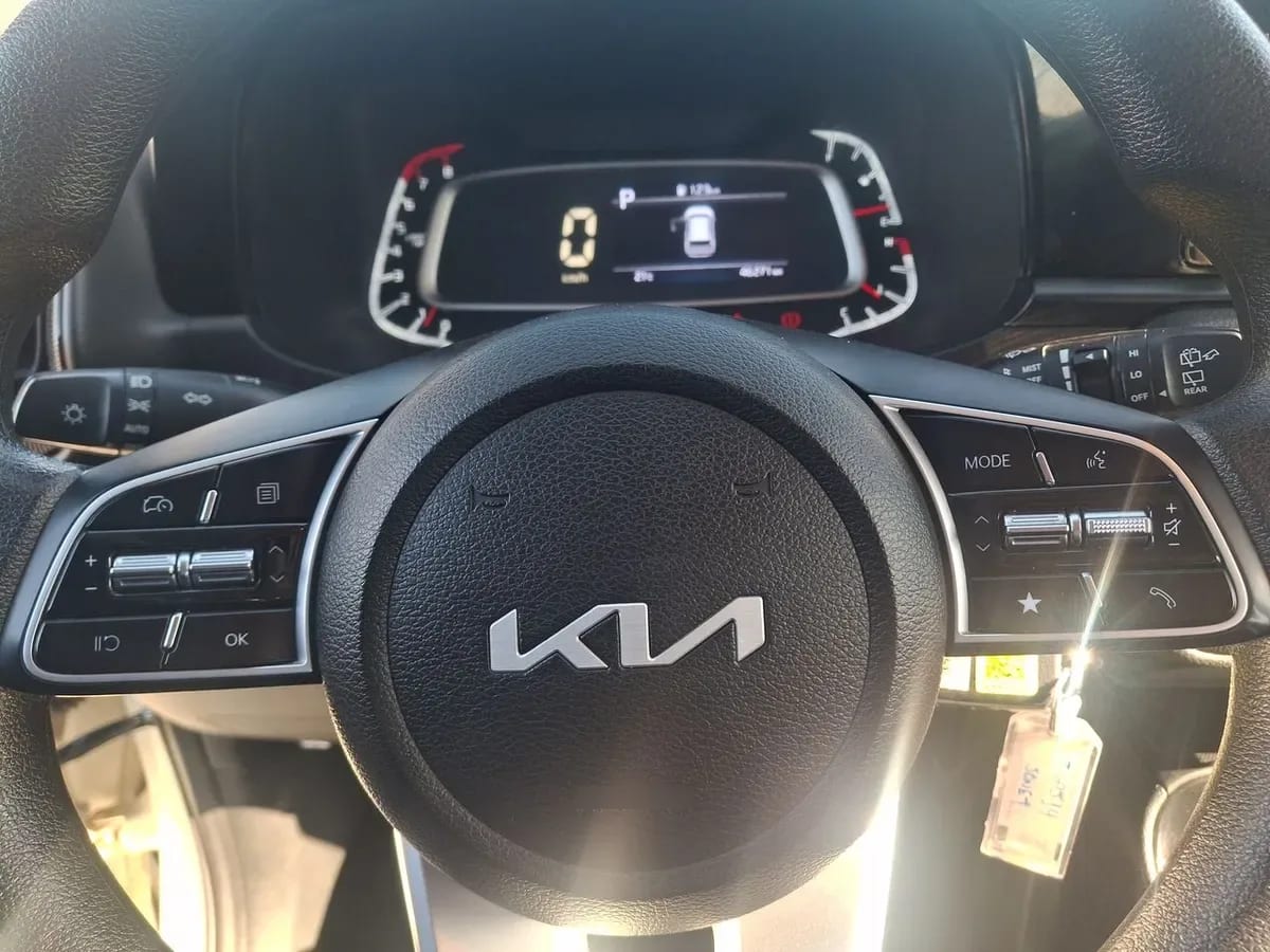 Kia Sonet 1.5 Ex 4x2 Ivt Ri At 5p año 2025