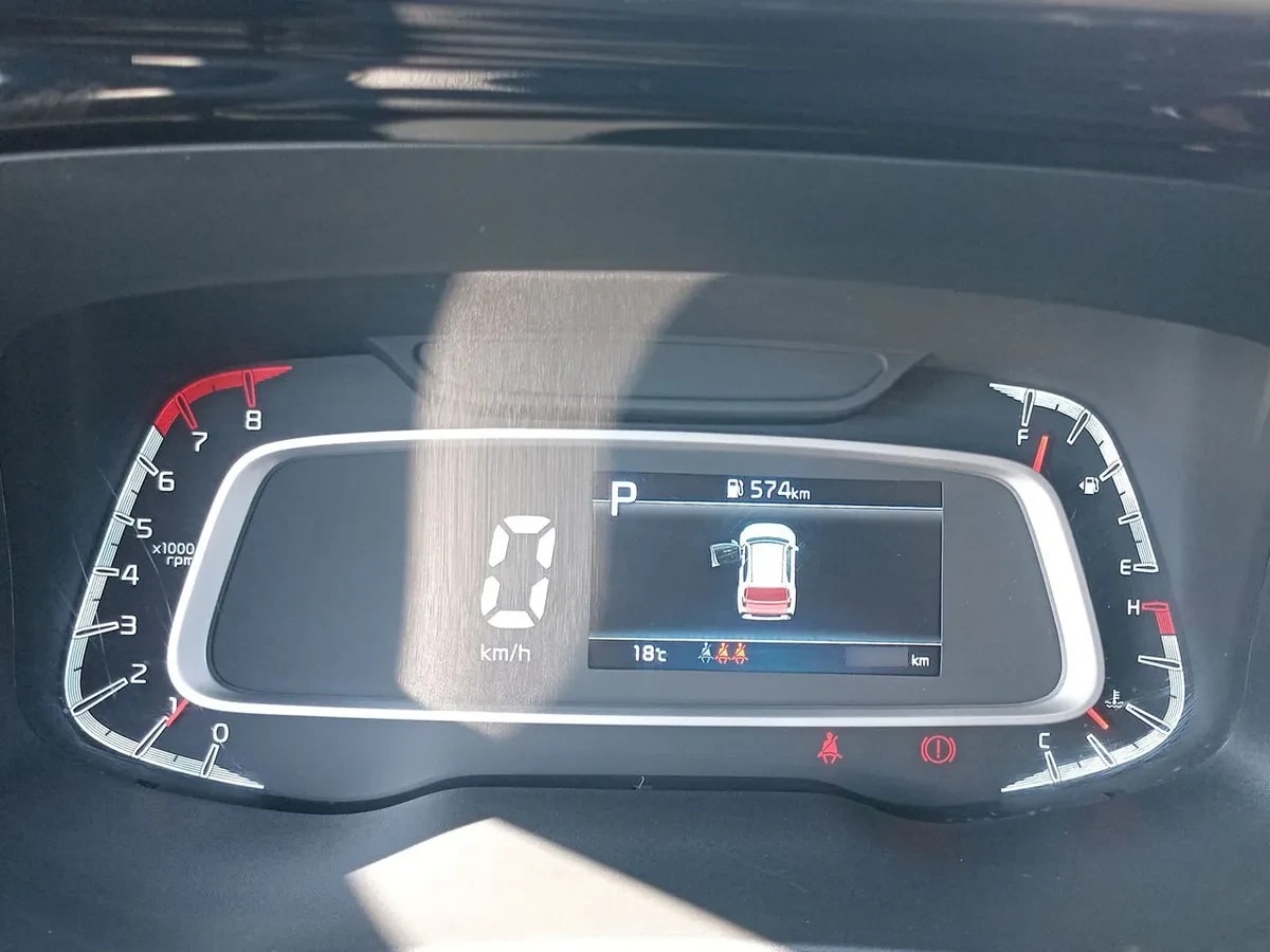 Kia Sonet 1.5 Ex 4x2 Ivt At 5p año 2025