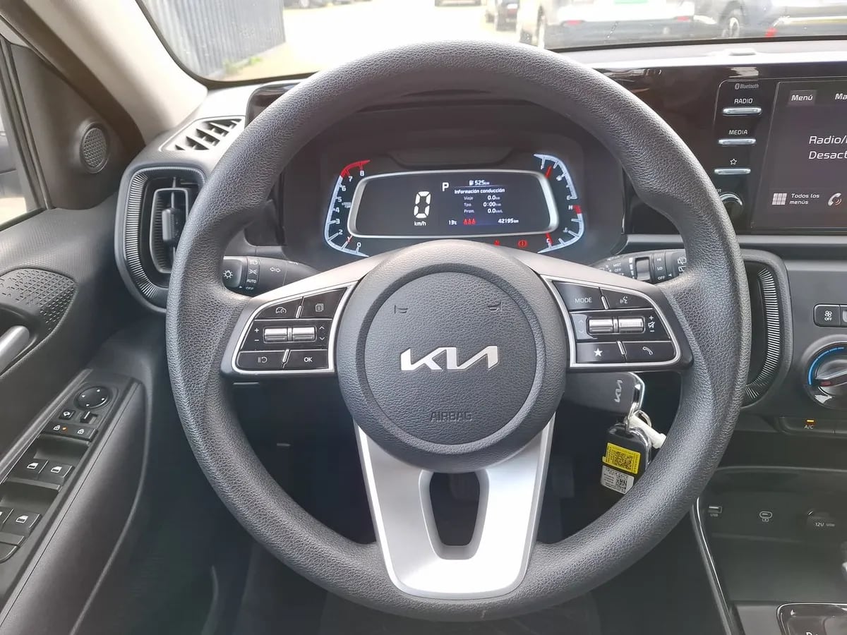 Kia Sonet 1.5 Ex 4x2 Ivt At 5p año 2025