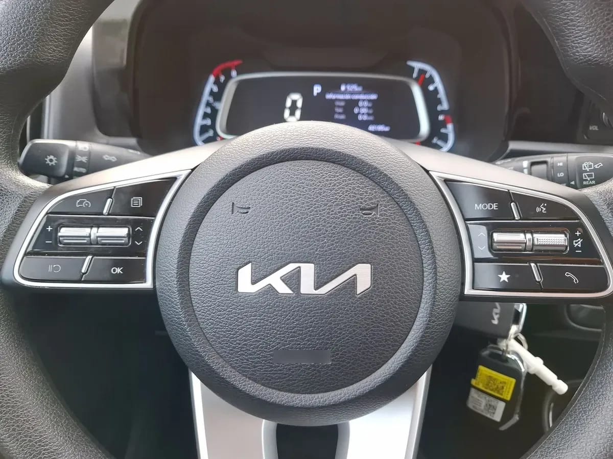Kia Sonet 1.5 Ex 4x2 Ivt At 5p año 2025